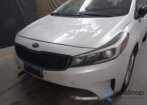 2017 Kia Forte Lx z USA, uszkodzony, nr VIN KNAFK5A82H5679836